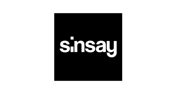 Fekete négyzeten fehér „SiNsay” felirat, középen elhelyezve, egyszerű logó háttérrel.